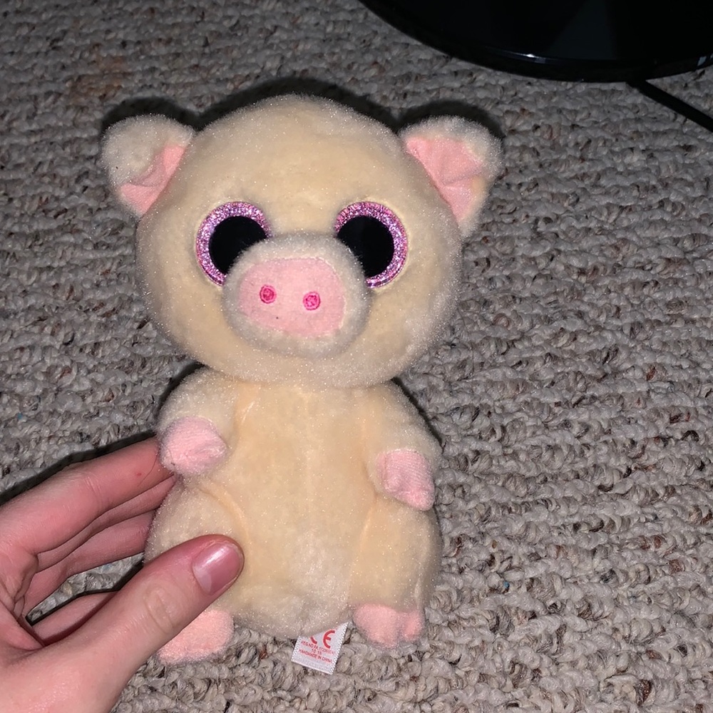 Beanie babies piggley.